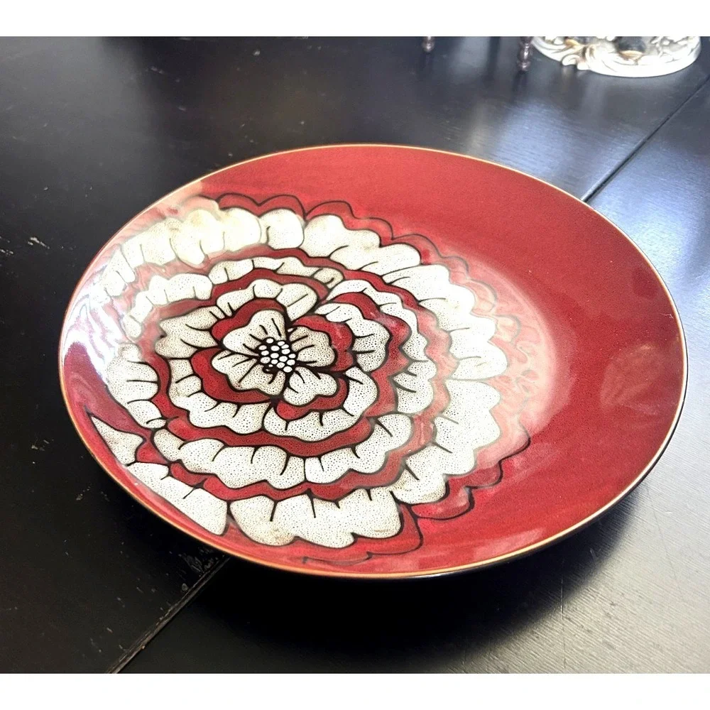 Pier 1 Geranium Dinner Plate 11.25